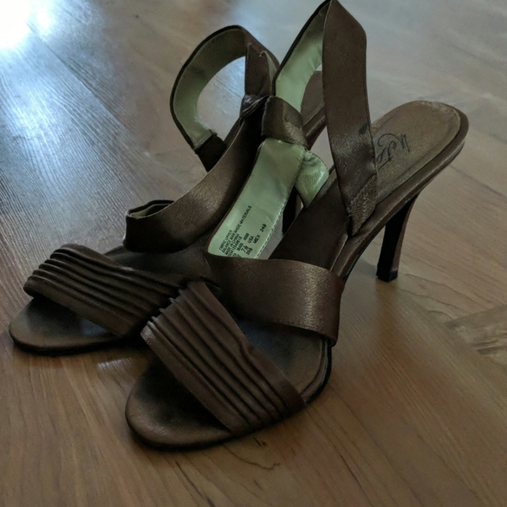 Size 7.5 brown strappy heels